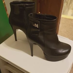 LLynda Moore High Heeled Boots with attachements